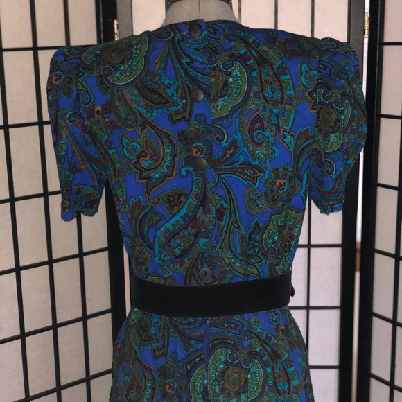 Vintage paisley belted dress - Picture 3 of 8
